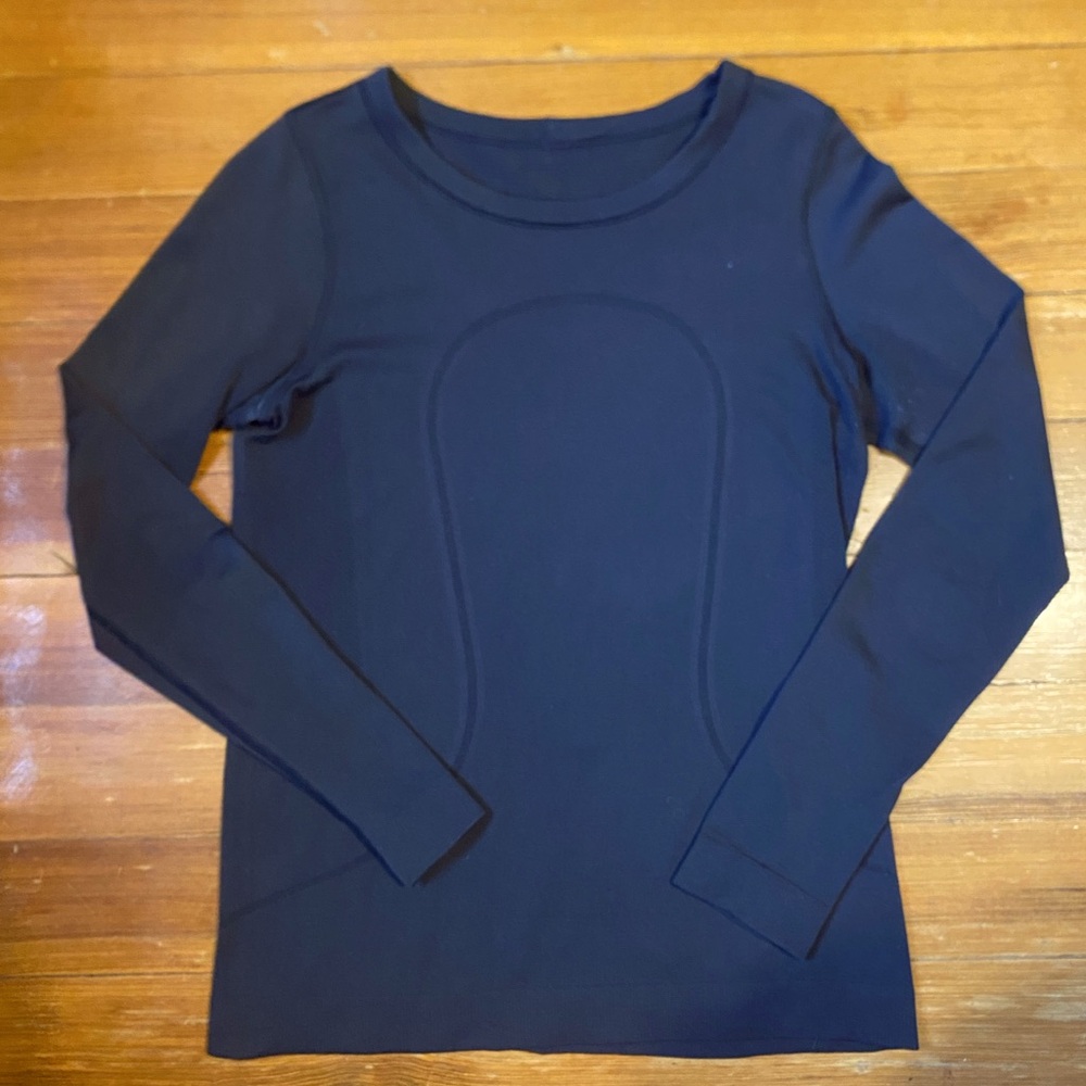 lululemon athletica Black Long Sleeve Tee